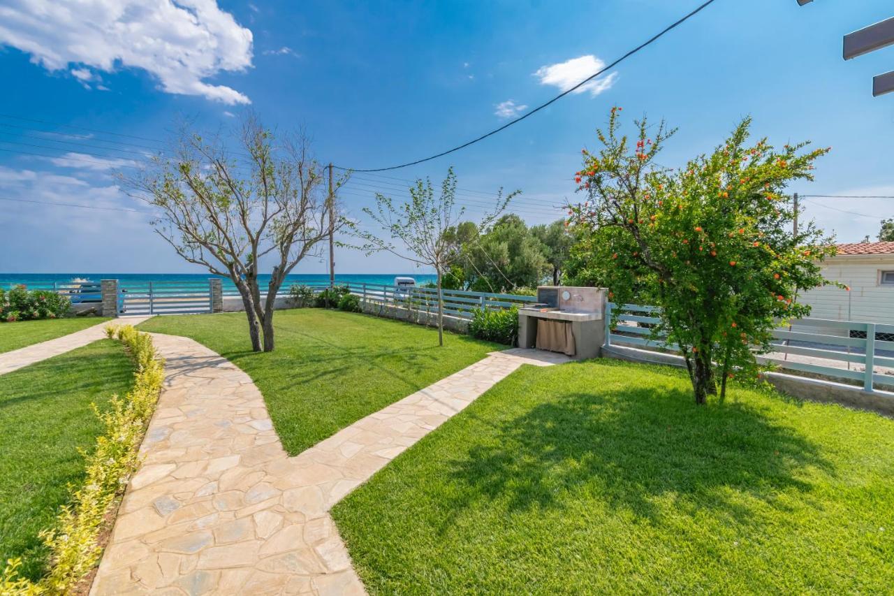 Azzurro Seafront Houses Nea Kallikrateia Exterior photo